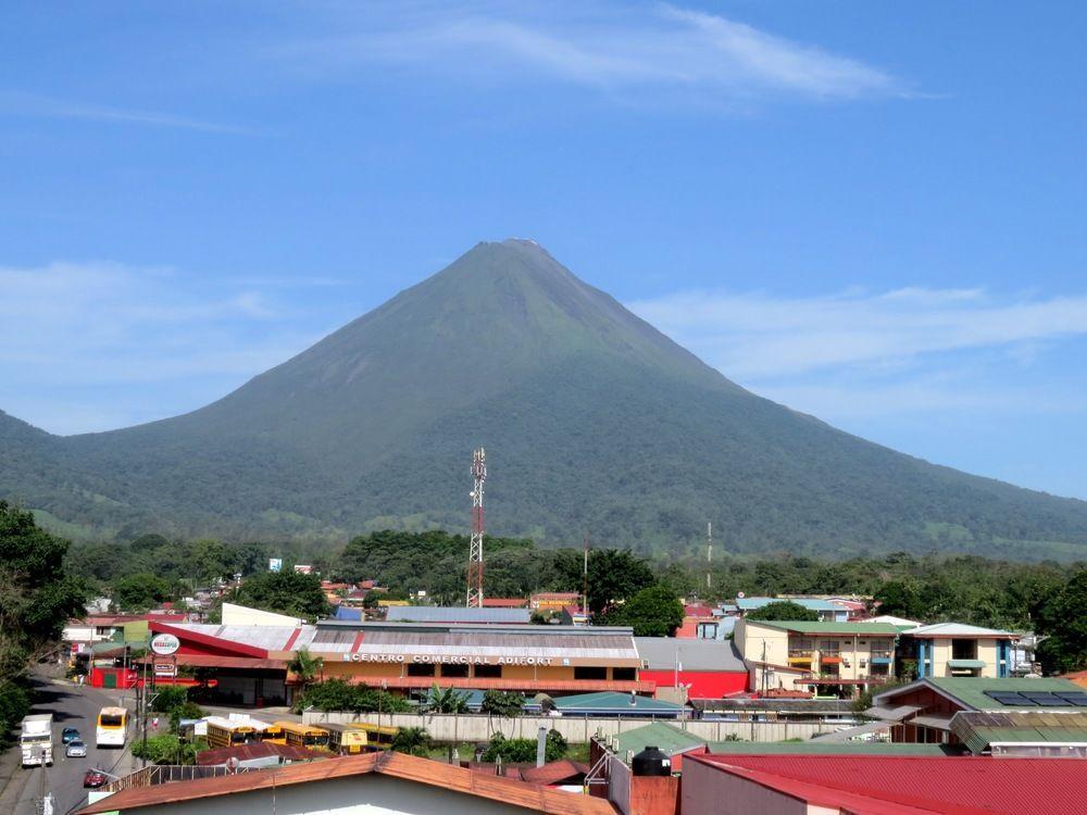 Hotel La Fortuna Exterior photo
