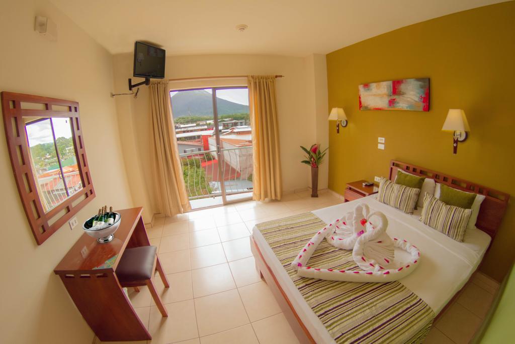 Hotel La Fortuna Exterior photo